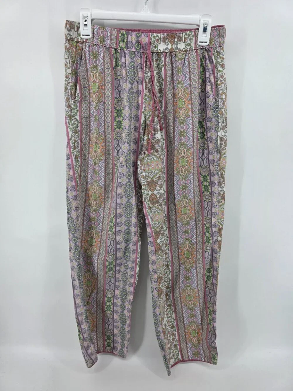 Victoria's Secret Pajama Set Pink Top &‎ Floral Capri Pants – Size S